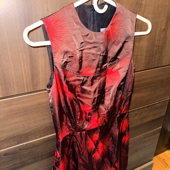 Vera Wang Lavender Label Dresses & Skirts - Vera Wang  Lavender Label Sheath Dress size 2